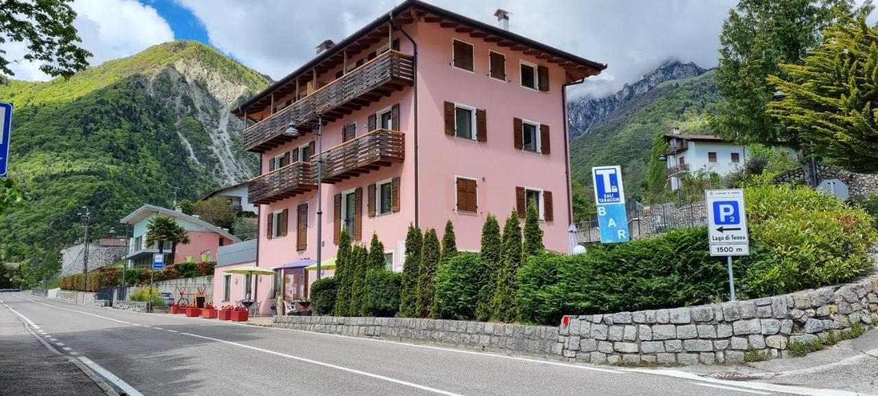 Tenno Appartamenti Garda Lake 外观 照片